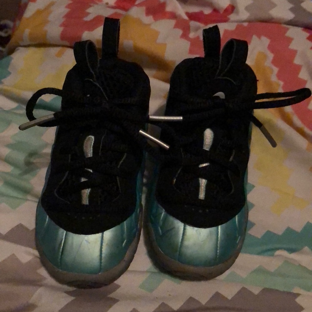 Island Green/metallic foamposites